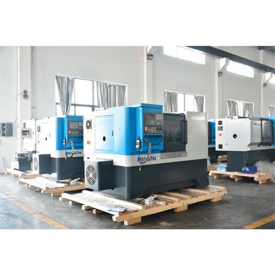 Токарный станок c ЧПУ с горизонтальной станиной MetalTec CK 35x400