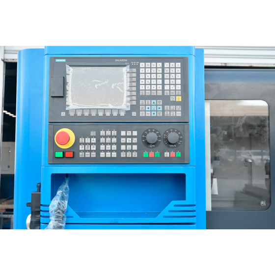 Токарный станок c ЧПУ с горизонтальной станиной MetalTec CK 35x400