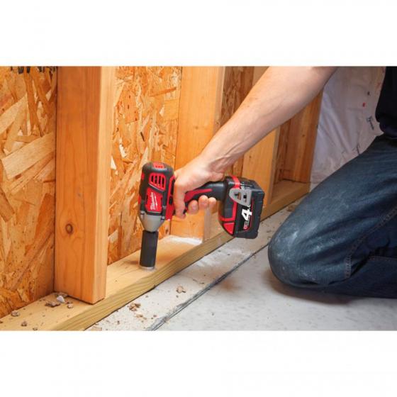 Гайковерт аккумуляторный Milwaukee M18 BIW12-402C