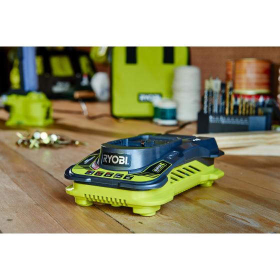 ONE + / Аккумулятор с зарядным устройством RYOBI RC18150-190